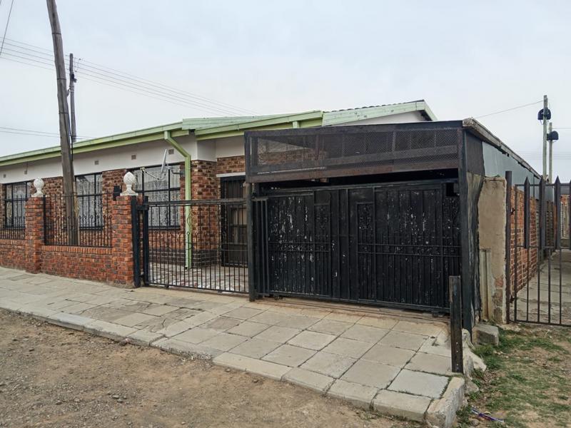 4 Bedroom Property for Sale in Kroonstad Free State